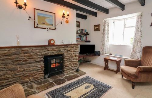 East Prawle House | Vine Cottage