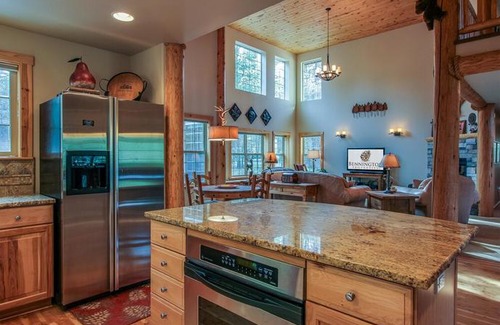 Sunriver House | Vine Maple 21