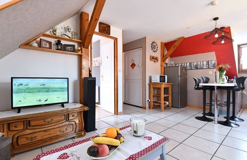 Bergheim Cottage | Vineyard Retreat: Cozy 2-Person Cottage with Terrace, Near Medieval Town, Alsace Wine Route