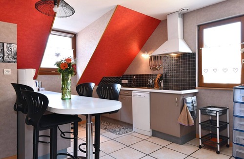 Bergheim Cottage | Vineyard Retreat: Cozy 2-Person Cottage with Terrace, Near Medieval Town, Alsace Wine Route