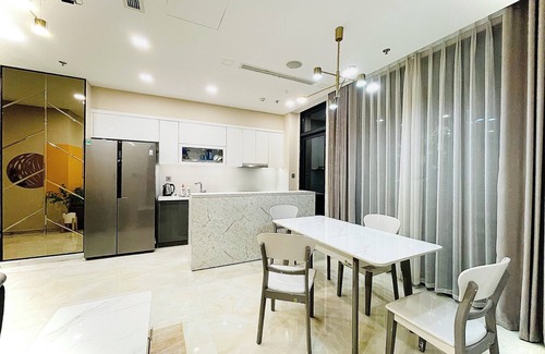 Ben Nghe Apartment | Vinhomes Ba Son District 1 - Luxury Residence in CBD