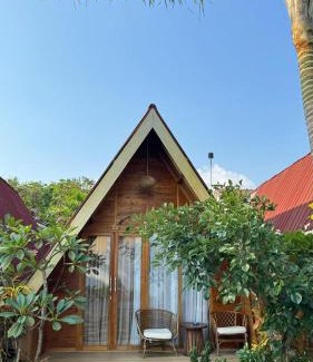 Tahunan Hotel | Vinn Villa, Coffee & Resto