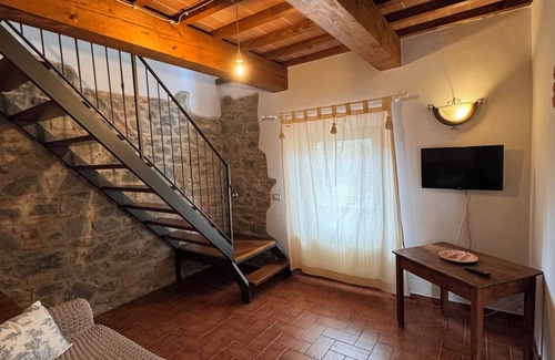 Reggello Apartment | Vinsantaia-delightful barn on two levels