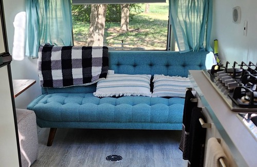 McMinnville House | Vintage Charm and Modern Comfort in a Renovated Airstream