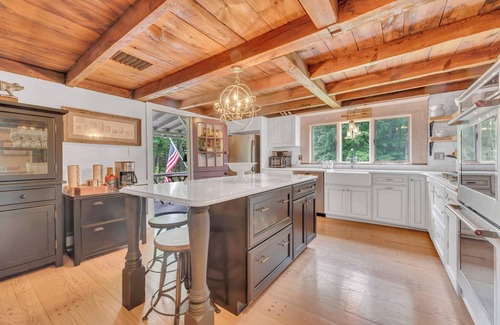 Rowland House | Vintage farmhouse with modern, high-end finishes