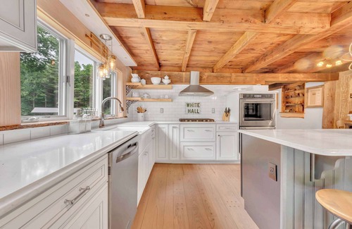 Rowland House | Vintage farmhouse with modern, high-end finishes