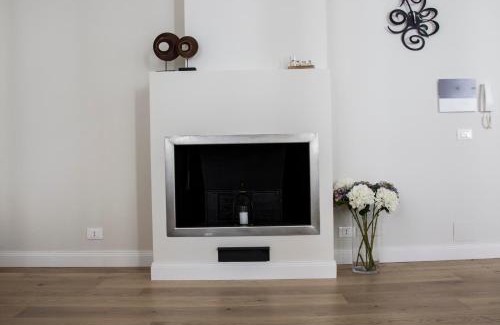 Como City Centre Apartment | Vintage Home Como Lake