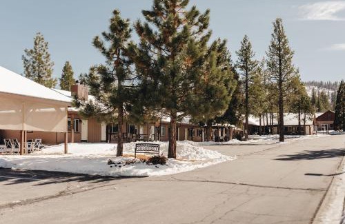 Big Bear Lake Hotel | Vintage Lakeside Inn