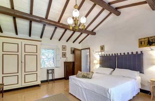 Casale Marittimo Villa | Vintage Villa a Pochi Km dal Mare