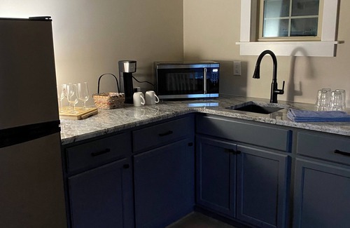 Thurmond Cottage | Viognier-Newly Constructed Cottage at Jones von Drehle with Master Suite