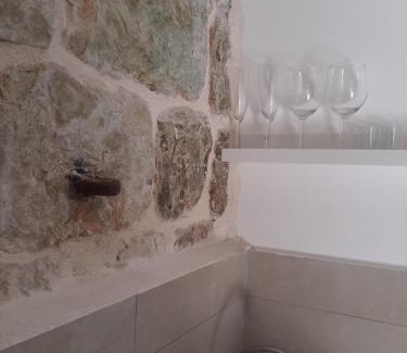 Cove Rogacic Apartment | Violet