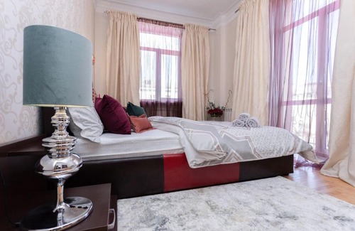 Sovetsky District Apartment | VIP, Центр пл.Я.Колоса