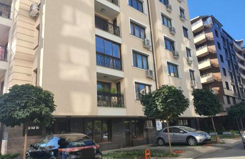 Studentski Grad Apartment | VIP apartment & parking