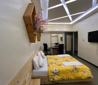 Nashik Hotel | Vip Guest House