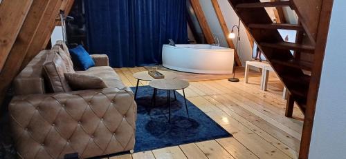 Jagodina House | Vip Villa Jagodina - Jakuzzi is free - Private parking is free - Beautiful view of nature
