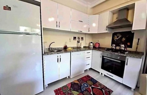 Sapanca Villa | Vira Villa & Nil Konaklama(SICAK HAVUZ)nn