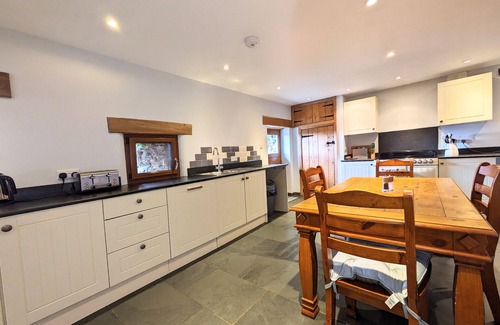 Hele Cottage | VIRVALE BARN, pet friendly, character holiday cottage in Combe Martin