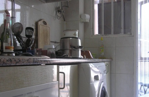 Vista Alegre Condo | Vista Alegre Metro room available. WIFI