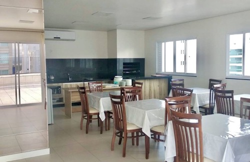 Centro Apartment | Vista mar na av Brasil 2801, localização privilegiada, perto de tudo RealStay4
