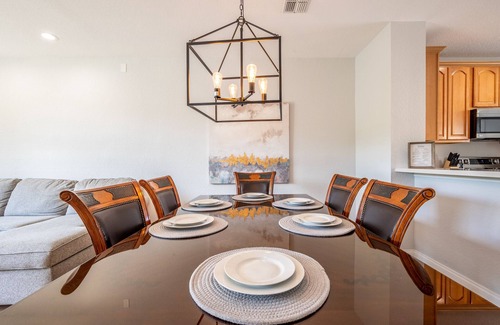 Florida Central Atlantic Coast House | Vista Cay Luxury Villa- Allergy Free Near all theme parks & walk to conventions