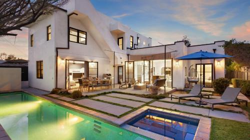 Beach Barber Tract House | Vista Del Mar by AvantStay Stunning Spanish Inspired Home w Pool Hot Tub Rooftop Patio