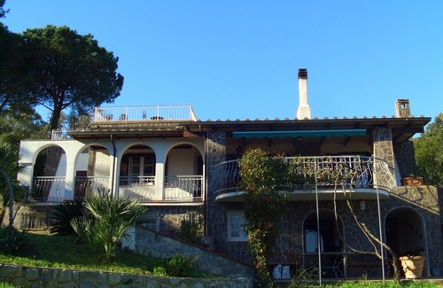 Naregno Villa | Vista Mare with private pool, large 65,000 square meter garden, sea view, close to the beach.