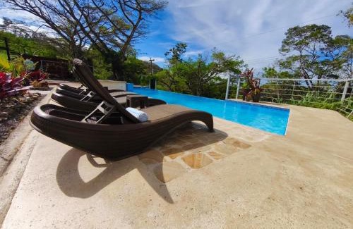 Llano Brenes Apartment | Vista Mundo Centrar