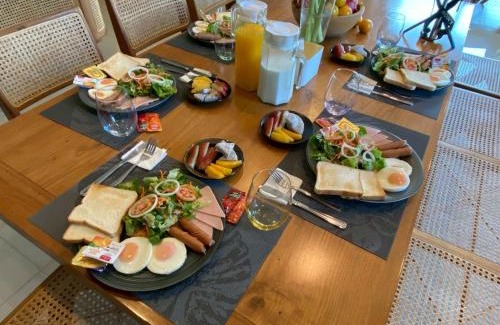 Nimman Villa | VivaDeva , Pool Villa In Nimman 4BR Near MAYA MALL