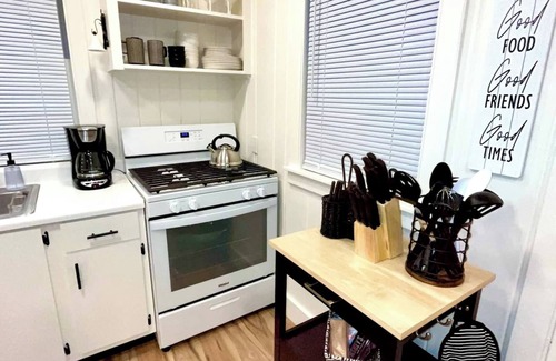 Kalkaska Cabin | Vivian's Cabin - Super Cute Lakefront Cabin with Private Dock!