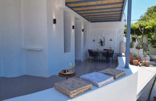Tinos Apartment | Vivian Suites Thea
