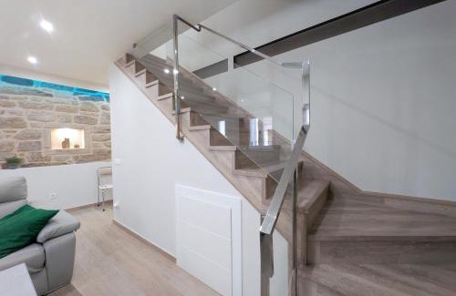 Fermoselle House | Vivienda de Uso Turístico Doña Urraca