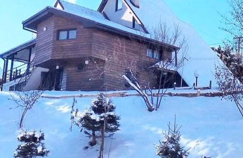 Central Serbia Apartment | Vlasinski vrtovi