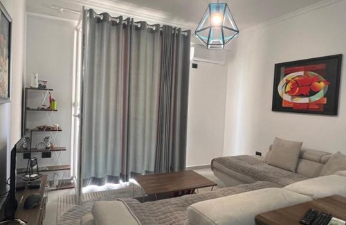 Mbrostar-Urë Apartment | Vlora Apartament(plazhi i vjeter)