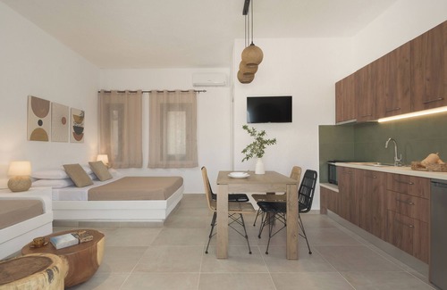 Istron Apartment | Voulisma Hills Studio 3, By Ideal Stay Experience