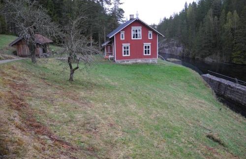 Nome House | vrangfoss slusevokterbolig