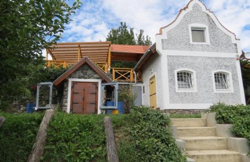 Kisapati Apartment | Vulcano Vendégház