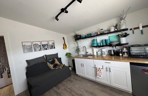 Victor Apartment | VW Microbus Slow Escape, where you’ll enjoy the tranquility of the Tetons💫