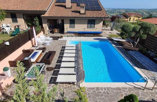 Rustico House | W a n d e r l u s t - casa con piscina riscaldata ad uso esclusivo - Marche