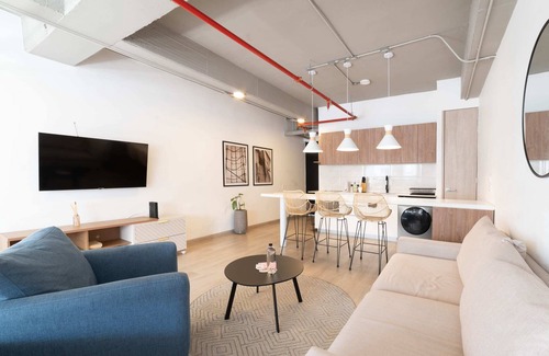 Laureles Apartment | w* | Astounding Loft w/AC in Laureles