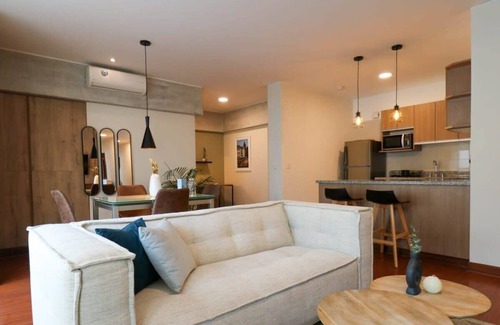 Miraflores Apartment | w * | Comfy 2BR near Parque Kennedy in Miraflores
