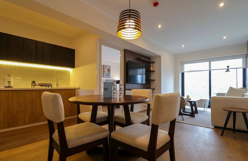 Reducto Apartment | w Comfy 2BR w Balcony Near Larcomar