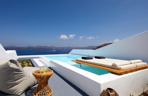 Akrotiri Villa | w Honagua Suite - Akrotiri - A Beautiful 1 Bedroom Suite with Heated Infinity Pool