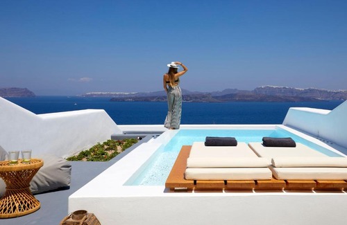Akrotiri Villa | w Honagua Suite - Akrotiri - A Beautiful 1 Bedroom Suite with Heated Infinity Pool