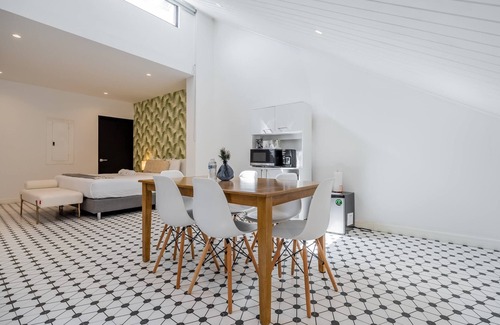 Casco Viejo Apartment | w* | Sunny Loft in Plaza Catedral