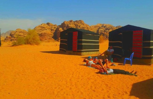 Wadi Rum RV Rental | Wadi Rum 7 Pillars Camp