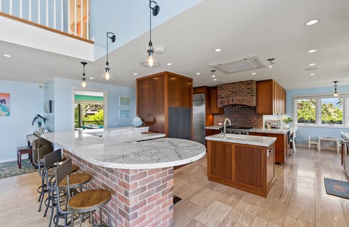 Waialua House | Waialua Beachfront Getaway: Oceanview, Walk to Bch! w/Pool/Game room