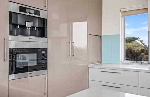 Middleton House | Waikiki 1 Waikiki Way, Middleton