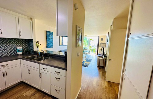 Waikiki Condo | Waikiki Oceanfront/Beachfront Condo. Breathtaking views. Walk to everything!