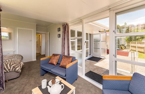 Paihia House | Waitangi Beach Unit A