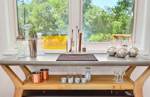 Yacht Harbor House | Wake Point